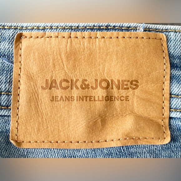 Jack and Jones men’s distressed jeans W29 x L32 - Picture 3 of 9